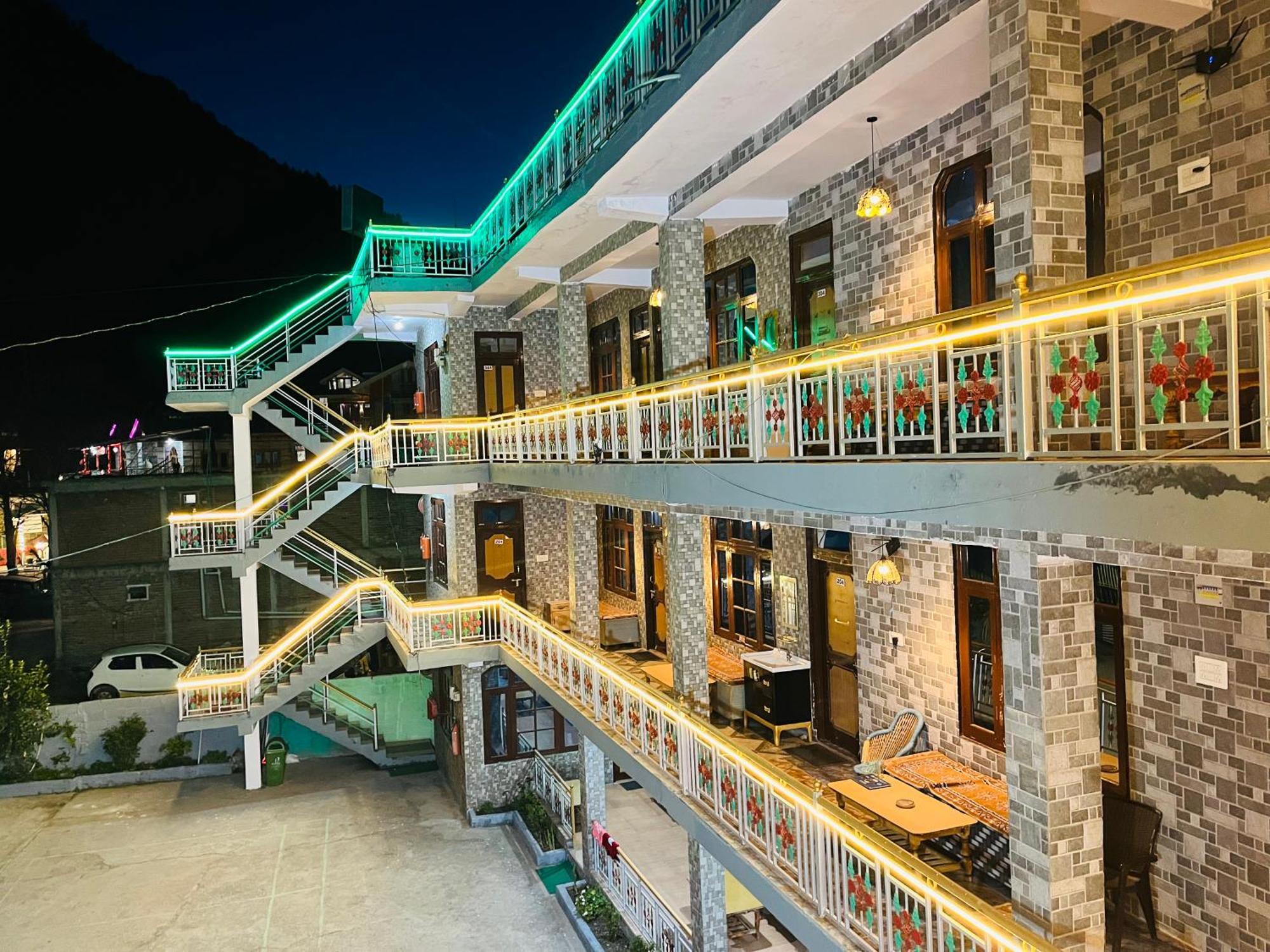 Hotel Dream Valley Kasol #Near Mall Road #River View #Parking #Gaming Zone #Open Terrace #Restaurant Екстериор снимка