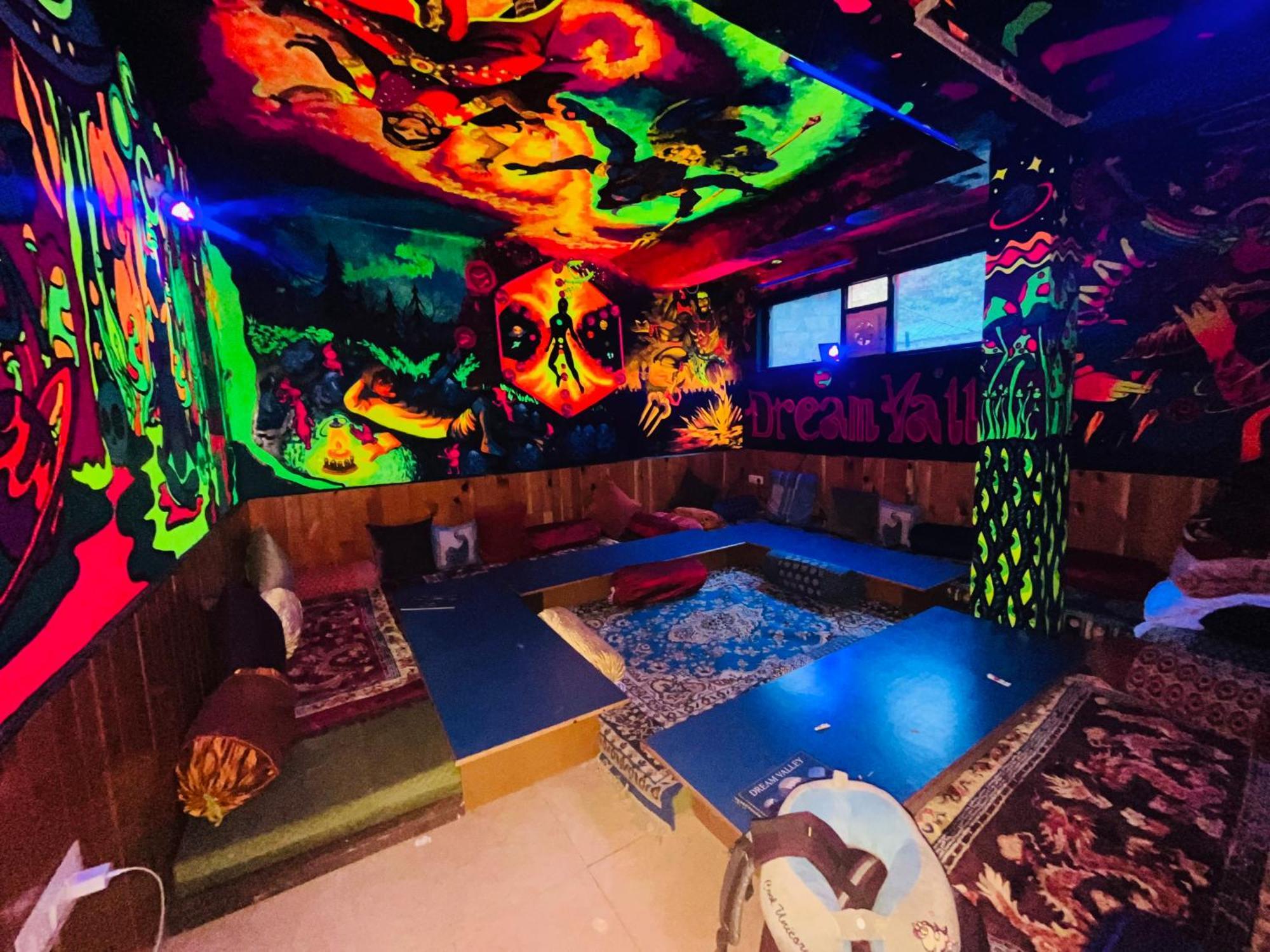 Hotel Dream Valley Kasol #Near Mall Road #River View #Parking #Gaming Zone #Open Terrace #Restaurant Екстериор снимка