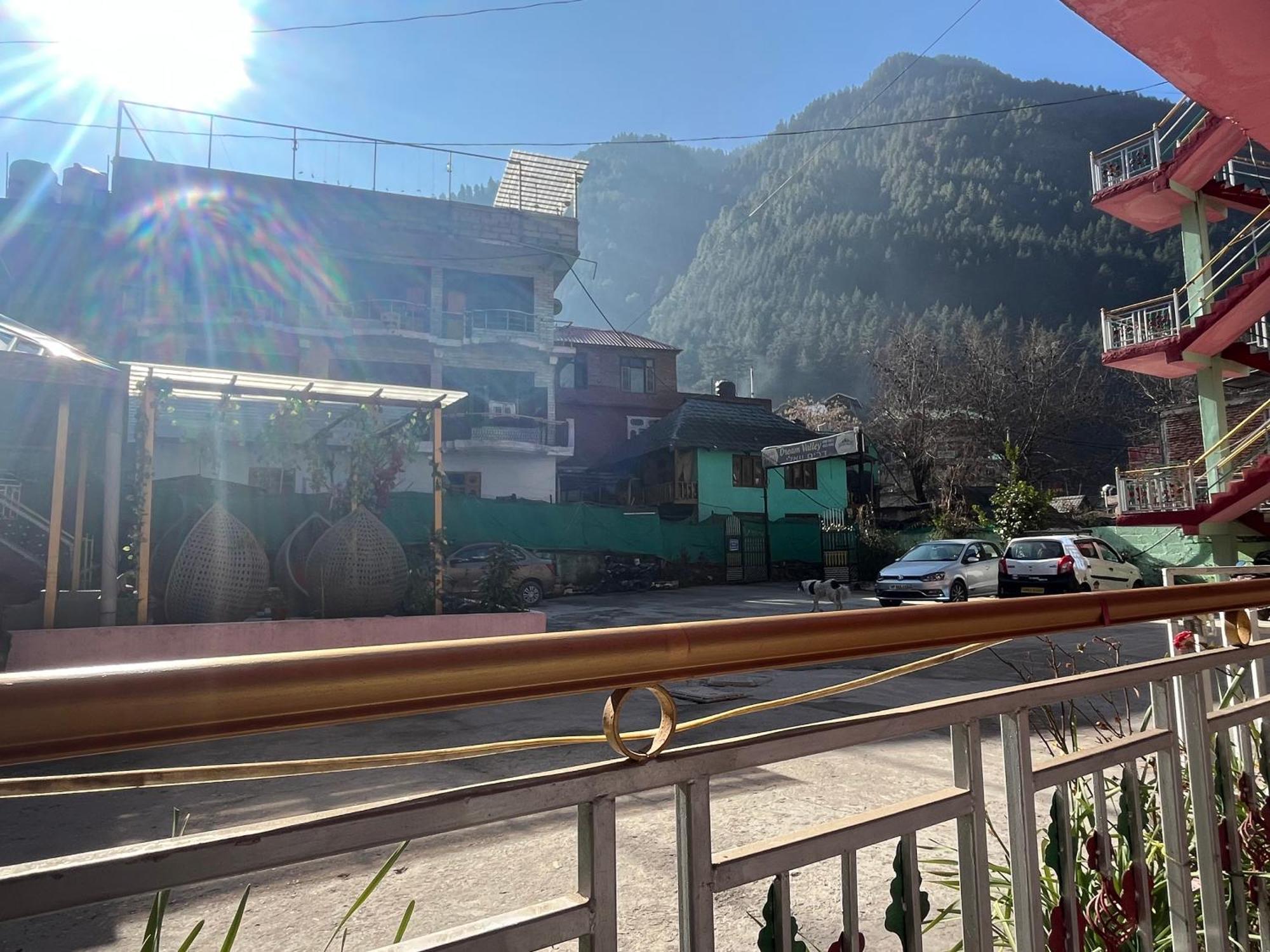 Hotel Dream Valley Kasol #Near Mall Road #River View #Parking #Gaming Zone #Open Terrace #Restaurant Екстериор снимка