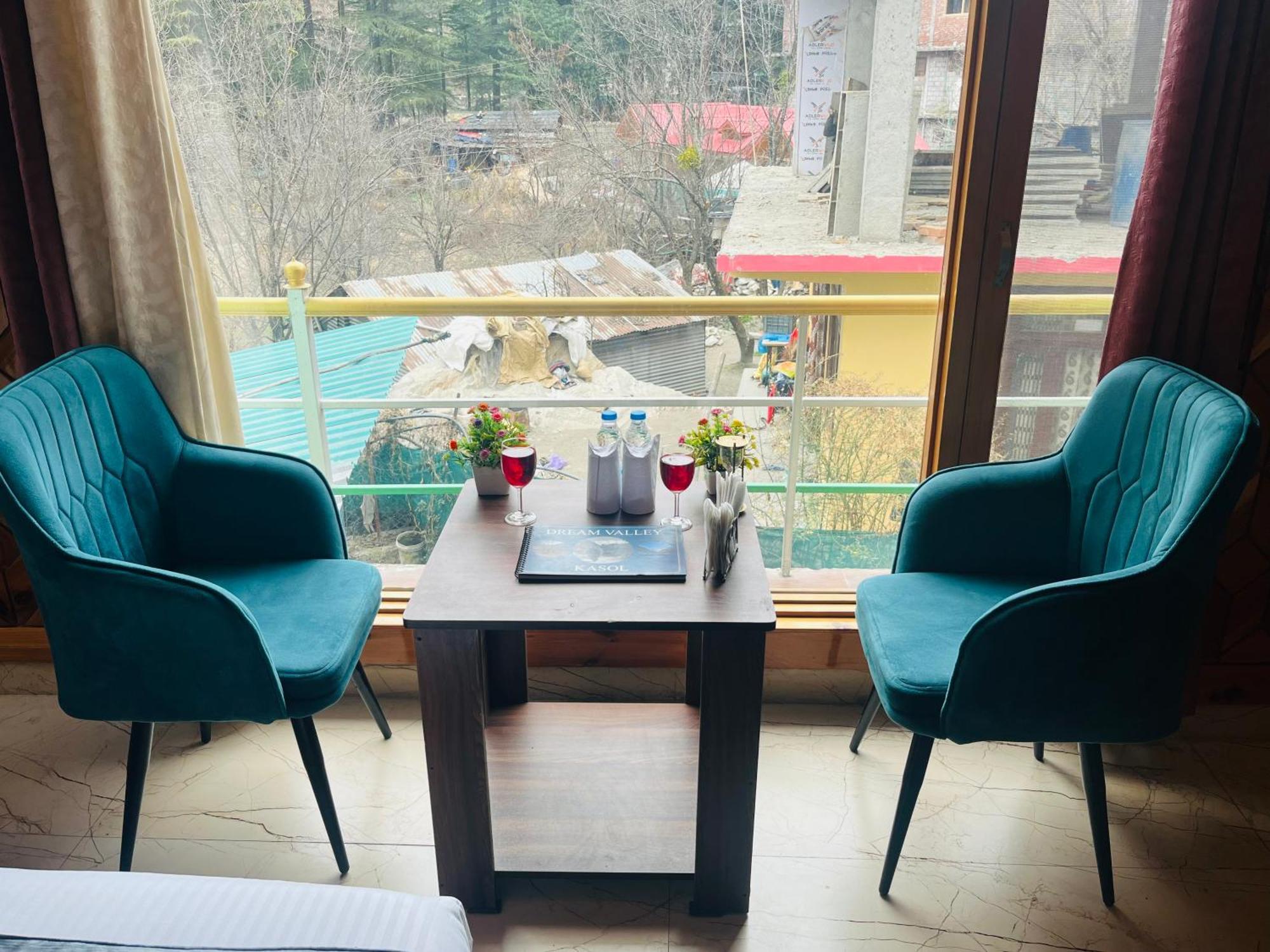 Hotel Dream Valley Kasol #Near Mall Road #River View #Parking #Gaming Zone #Open Terrace #Restaurant Екстериор снимка